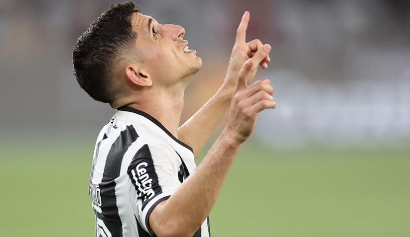 Botafogo se impõe, vence o Fluminense e engata oitava vitória seguida sobre o rival